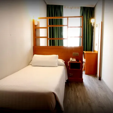 Hotell Carbayon
