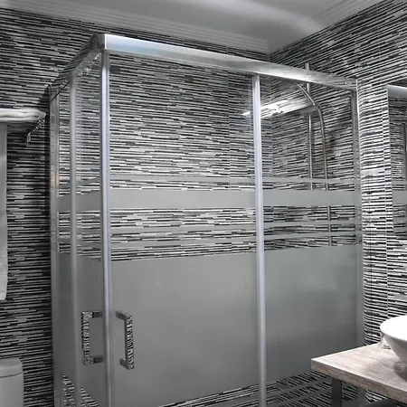 Carbayon Ξενοδοχείο 2*