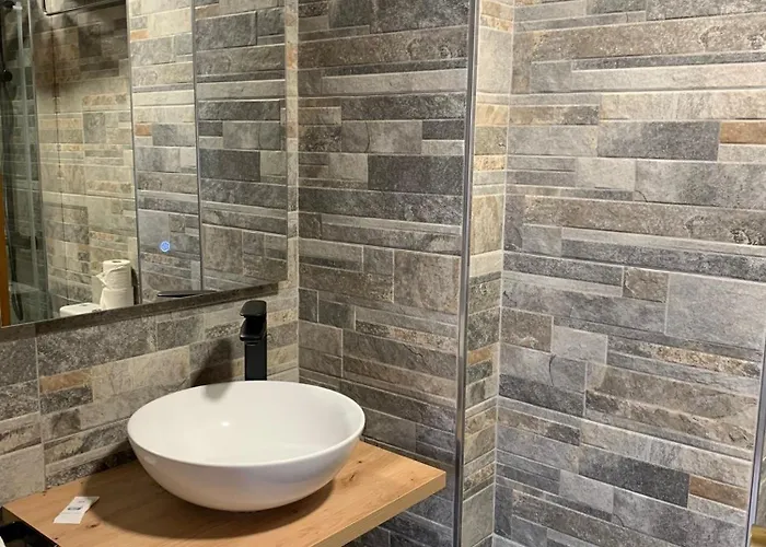 Carbayon Ξενοδοχείο 2*